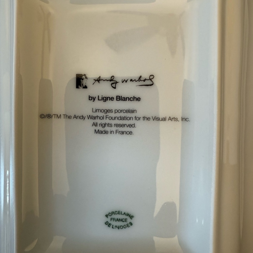 Porcelain Vase - Elegant Cream